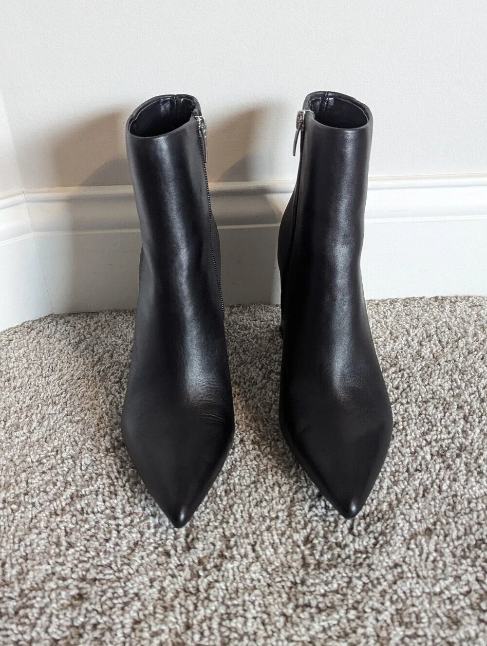 Marc Fisher Yanara Leather Pointed Toe Booties - Black sz 9